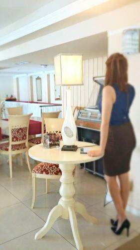 Oasis Hotel