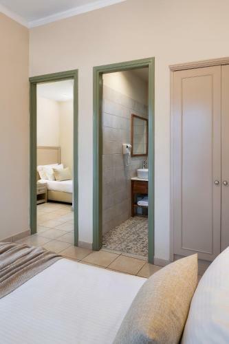 Tourist Hotel