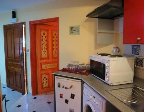 Villa Eleni Seaside Apartments