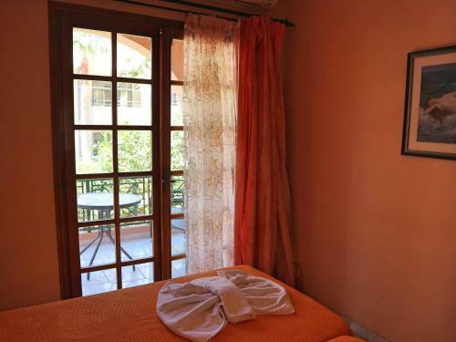 Villa Eleni Seaside Apartments