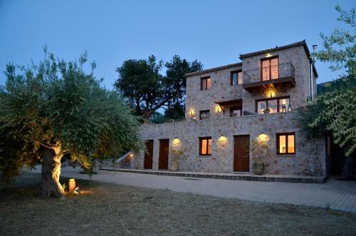 Poulithra -perfect Villa For Vacations
