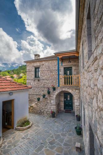 Hostal Arhontiko Vourloka