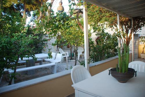 Poseidonia Duplex Apartment Rental Home