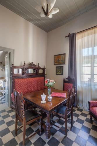 Villa Dellagracia Mansion - Up To 10 Guests