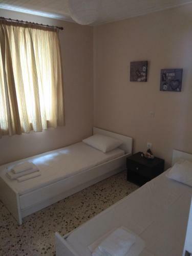 Sarakiniko Cottage
