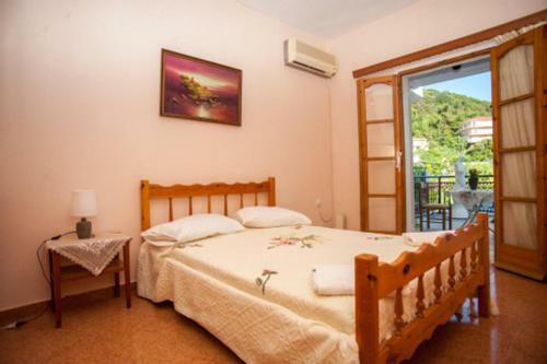 Fernanda's Traditional 2 Floor House