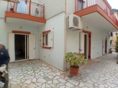 Poros Apartment