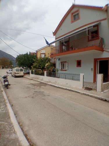 Poros Apartment