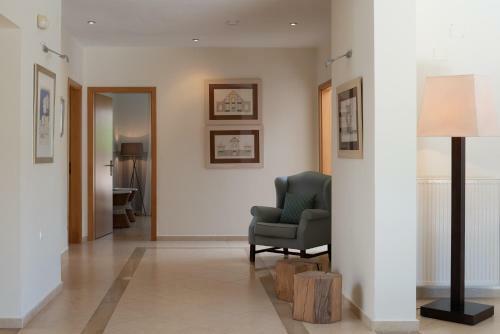 Villa Levantes Home, Design & Style Retreat!