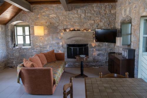 Modern 2bdr Stone Tower, Majestic View In Mani