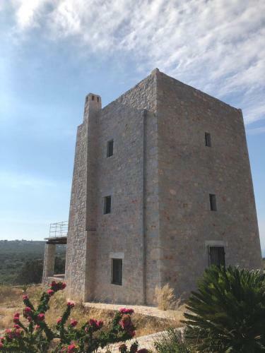 Modern 2bdr Stone Tower, Majestic View In Mani
