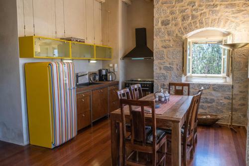 Modern 1bdr Stone Tower, Majestic View In Mani