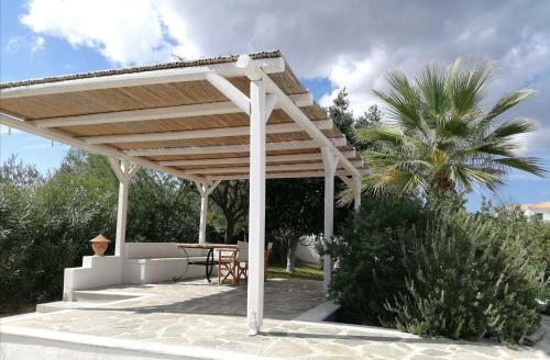 Olive Grove Soulis Family Estate