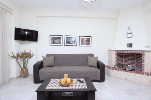 Luxury Villas Polychrono