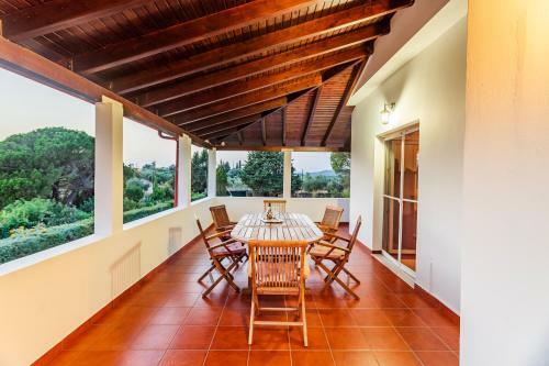 Apartamento Ancient Olympia Secluded Haven, Mangata Home