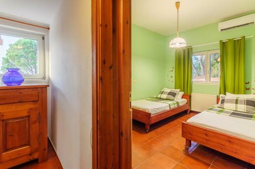 Apartamento Ancient Olympia Secluded Haven, Mangata Home