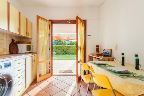 Apartamento Ancient Olympia Secluded Haven, Mangata Home