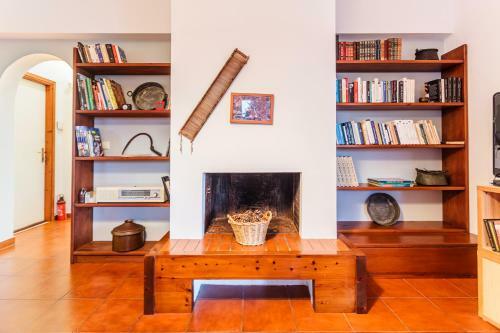 Apartamento Ancient Olympia Secluded Haven, Mangata Home