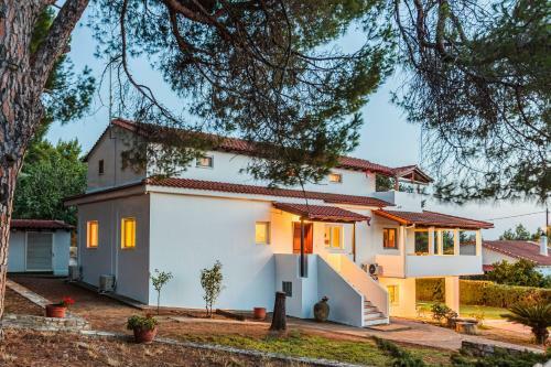 Apartamento Ancient Olympia Secluded Haven, Mangata Home