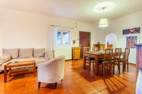 Apartamento Ancient Olympia Secluded Haven, Mangata Home