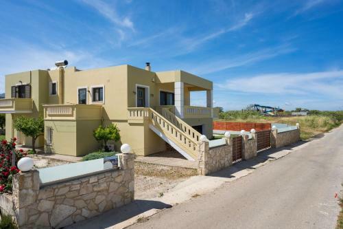 Villa Anthira
