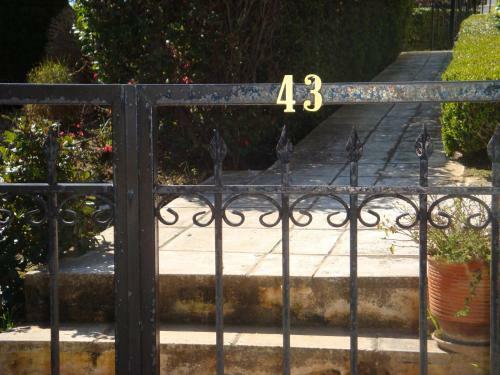 Apartamento Elena's Holiday Home