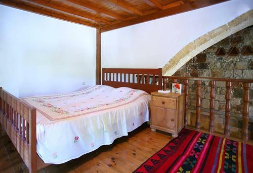 Traditional Cretan Stone House /2