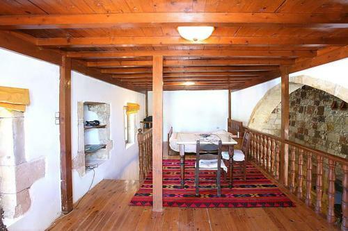 Traditional Cretan Stone House /2