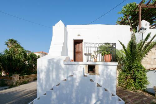 Traditional Cretan Stone House /2