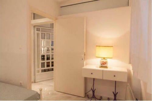 Exotic Apartment 1 Min From Marikes Beach