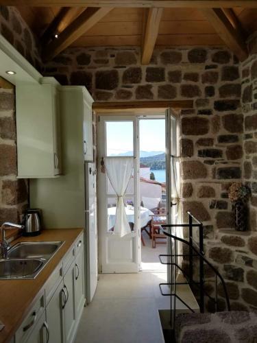 Villa Lithos Residence Poros