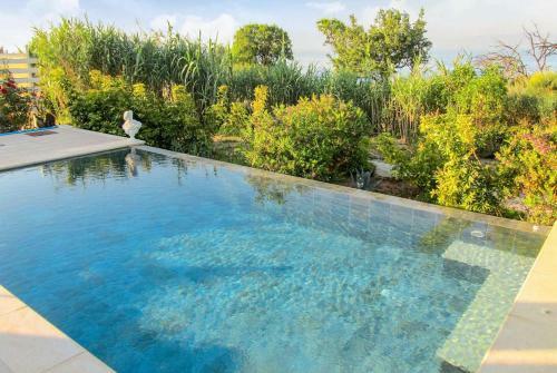 Caretta Beach Villa