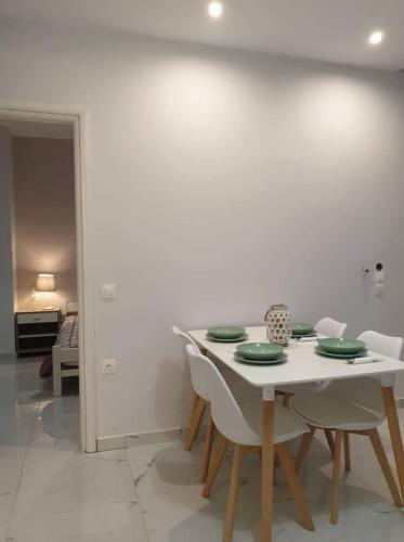 Eytyhias Yard Apartments In Poros