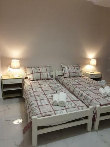 Eytyhias Yard Apartments In Poros
