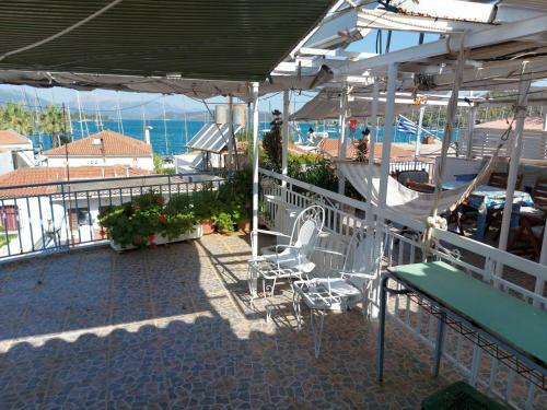 Apartamento Nikos Rooms And Studios