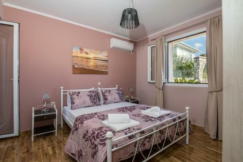 Sofia's Apartments