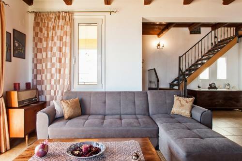 Villa Panorama Traditional House With Private Pool
