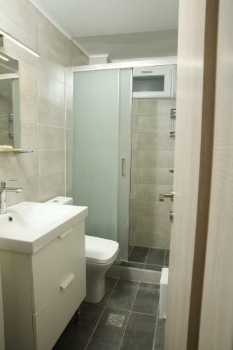 Chic & Spacious House In Rodia Heraklion