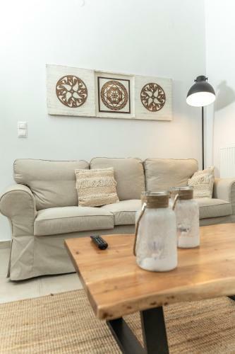 Chic & Spacious House In Rodia Heraklion
