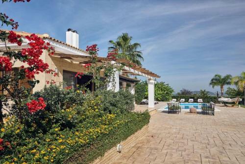 Villa Olive Grove