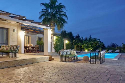 Villa Olive Grove