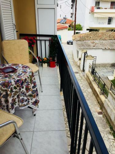 Cute And Comfortable Apartment Nefeli