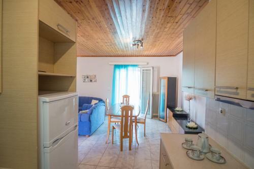 Aelia Apartment