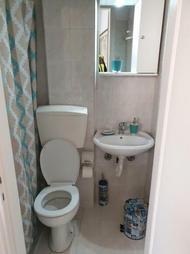 Tolis Apartments
