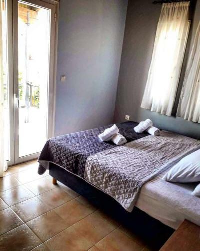 Nikos Psathaki Apartment 3