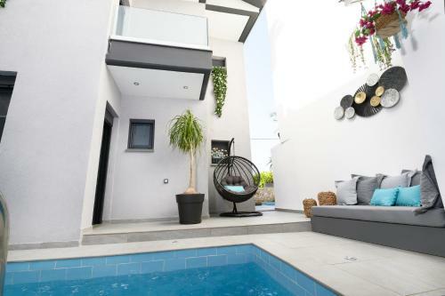 Versa Villas