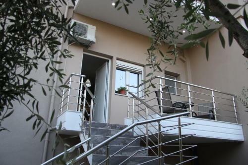 Nikitas Apartments 2