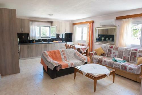 Olives Estate Apartments Grande