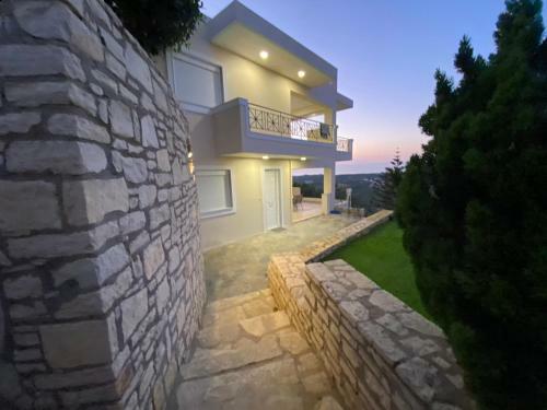 Theas House