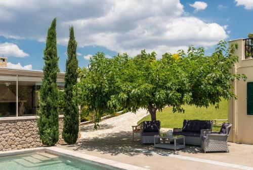 Villa Porto Cheli Panoramic Seaview Poolside Resort